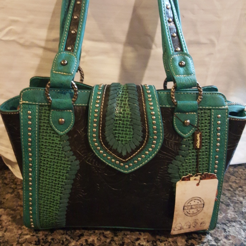 Trinity ranch 100% genuine leather purse new